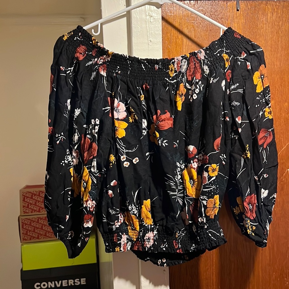 Off the shoulder crop top with flower design